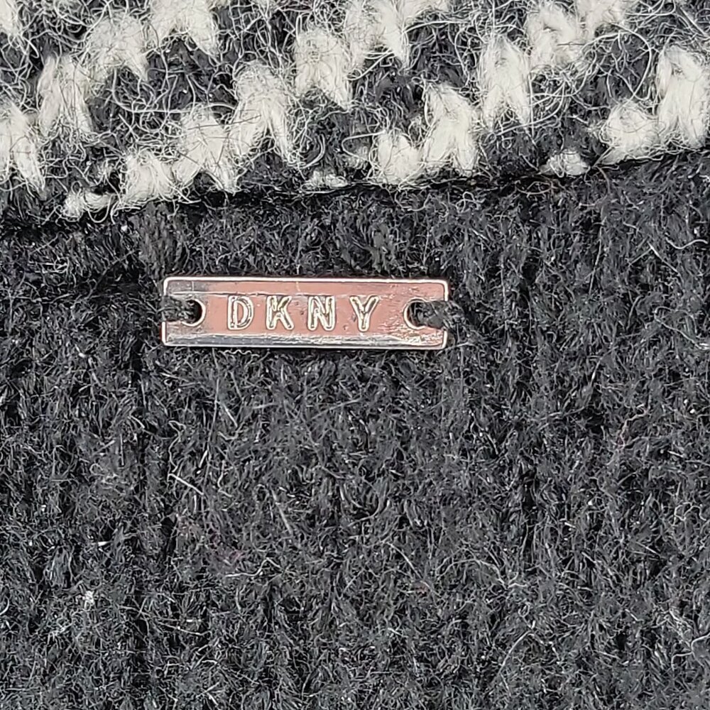 DKNY Black & Ivory Buffalo Check Knit Sweater | Cozy Statement Pullover | Size L - Picture 5 of 8